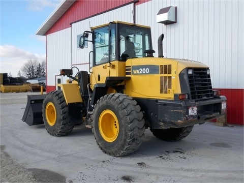 Komatsu WA200 en venta, usada Ref.: 1393004932534275 No. 4