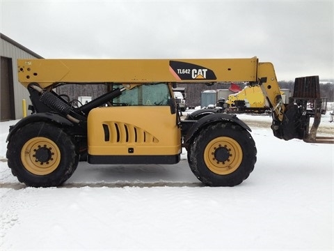 MONTACARGAS CATERPILLAR TL642 de bajo costo Ref.: 1393955290086349 No. 3