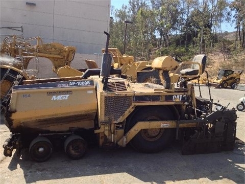 Pavers Caterpillar AP-1000B