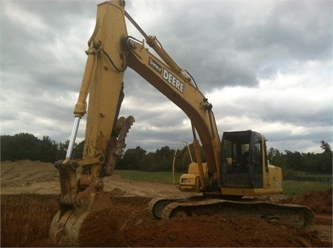 Hydraulic Excavator Deere 200C