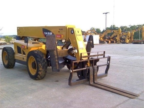  Caterpillar TL943 de segunda mano a la venta Ref.: 1395682751432297 No. 2