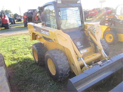  Deere 325 en optimas condiciones Ref.: 1395780748393113 No. 3