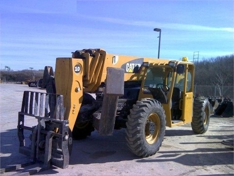 Telehandler Caterpillar TL1055