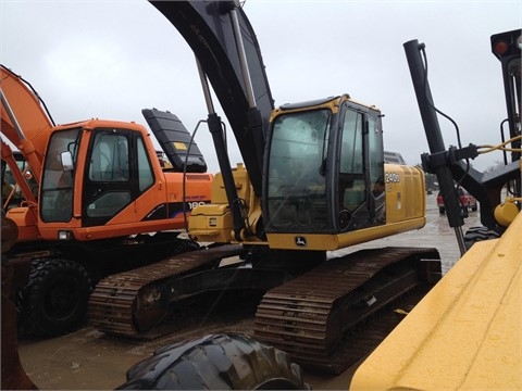 Hydraulic Excavator Deere 240D