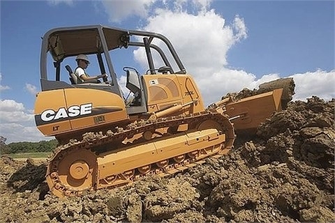 Dozers/tracks Case 750L