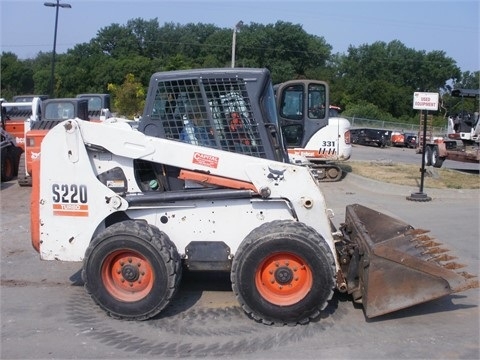  Bobcat S220 en buenas condiciones Ref.: 1398276080931679 No. 4