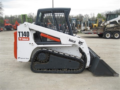 Minicargadores Bobcat T140