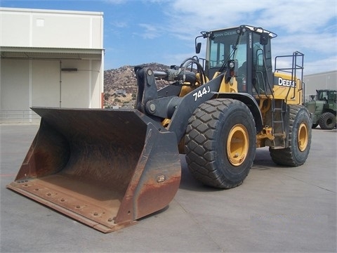 Wheel Loaders Deere 744J