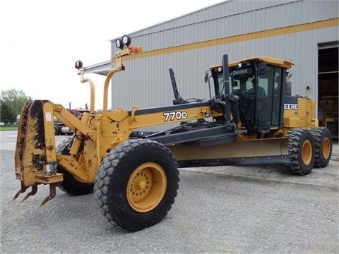 DEERE 770D seminueva en perfecto estado Ref.: 1399913936118174 No. 2