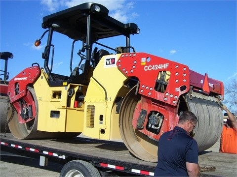 Compactadora Vibratoria Dynapac CC424