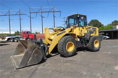 Cargadoras Sobre Ruedas Komatsu WA320