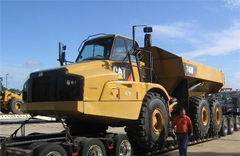 Off Road Truck Caterpillar 740B