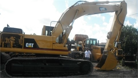 Caterpillar 330BL seminueva en perfecto estado Ref.: 1403309790722502 No. 2