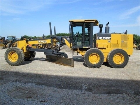 Deere 770D seminueva Ref.: 1403806246078648 No. 2