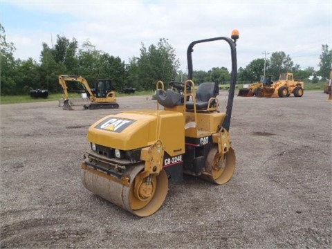 Vibratory Compactors Caterpillar CB-224E