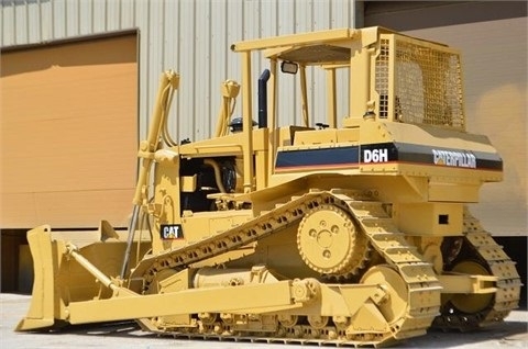 Dozers/tracks Caterpillar D6H
