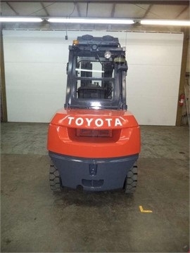 Freightelevator Toyota 7FDU45