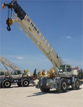 Cranes Terex RT555