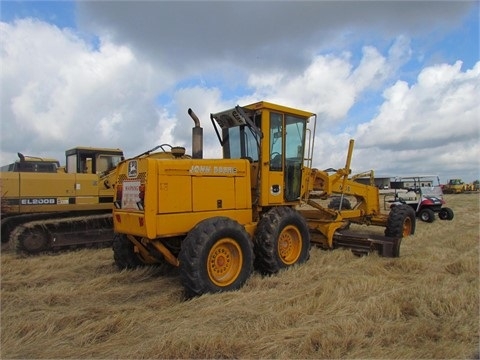 Motor Graders Deere 670B