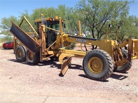  Deere 770CH de segunda mano en venta Ref.: 1408283356908537 No. 2