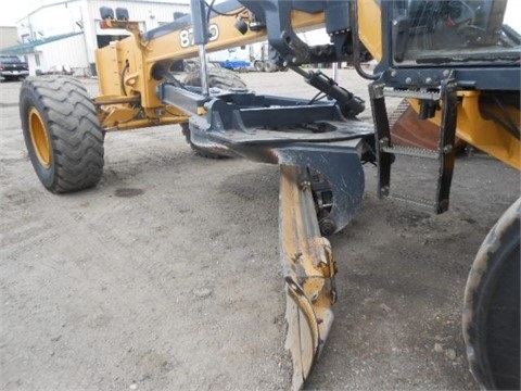  Deere 772BH de medio uso en venta Ref.: 1408289491312801 No. 4