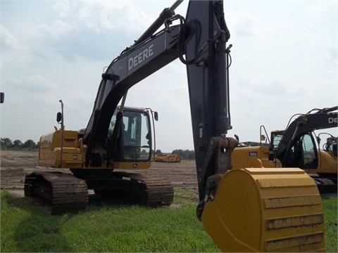 Hydraulic Excavator Deere 200D