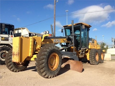 Motoconformadoras Deere 672D