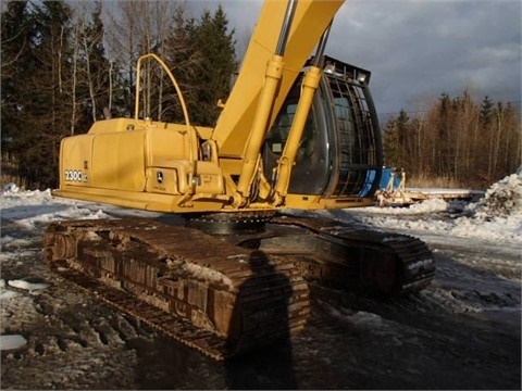 Hydraulic Excavator Deere 230C