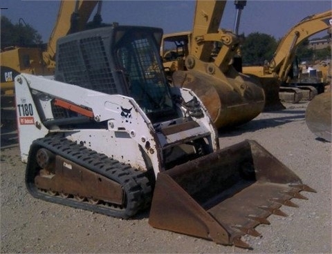 Miniloaders Bobcat T180