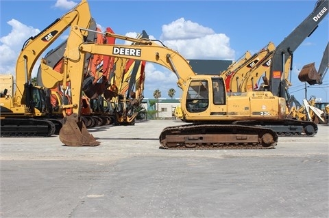 Excavadoras Hidraulicas Deere 230 LC de medio uso en venta Ref.: 1413229754064917 No. 4