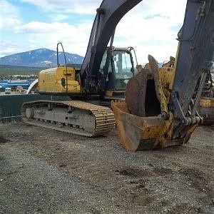 Hydraulic Excavator Deere 270D LC