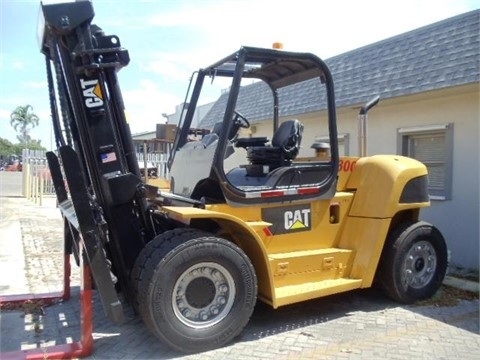 Freightelevator Caterpillar P22000