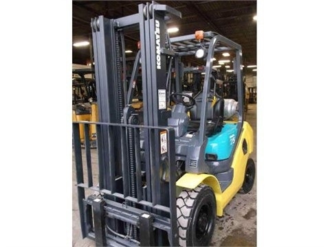 Montacargas Komatsu FG25T