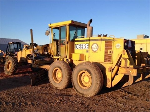 Motoconformadoras Deere 770C