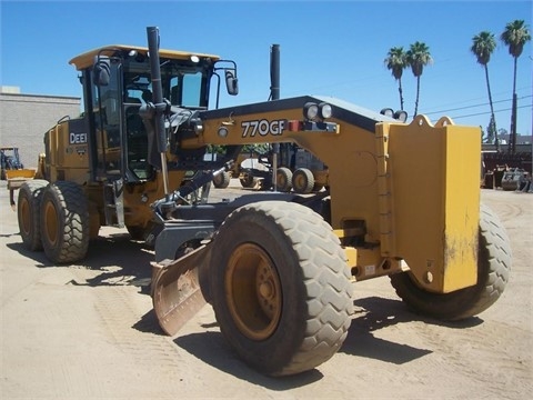 Motoconformadoras Deere 770GP