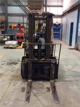 Montacargas Komatsu FG30HT