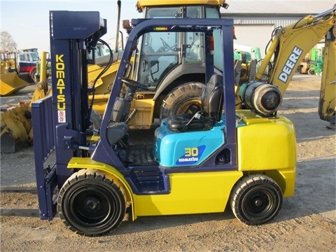 Montacargas Komatsu FG30HT seminueva en perfecto estado Ref.: 1415725712100948 No. 4