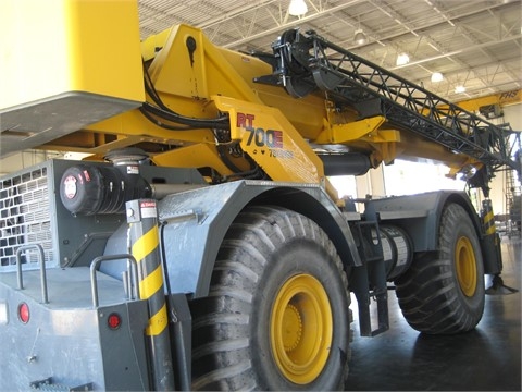 Gruas Grove RT700E