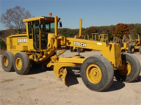 Motoconformadoras Deere 770CH