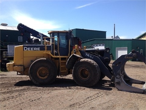 Wheel Loaders Deere 744J