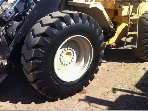 Wheel Loaders Caterpillar IT24F
