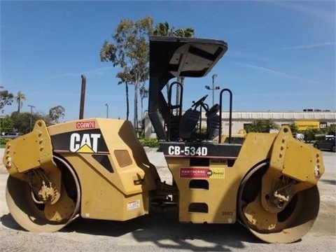 Compactadora De Doble Rodillo Caterpillar CB-534D en venta, usada Ref.: 1417553428921648 No. 2