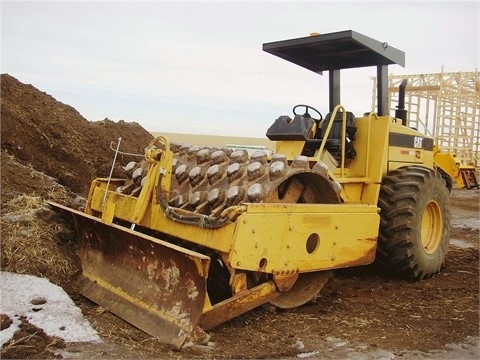 Compactadora Vibratoria Caterpillar CP-563C