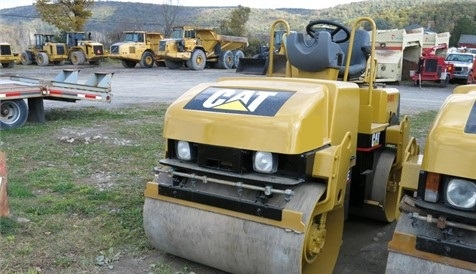 Vibratory Compactors Caterpillar CB-224E