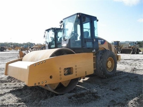 Compactadora Vibratoria Caterpillar CS76