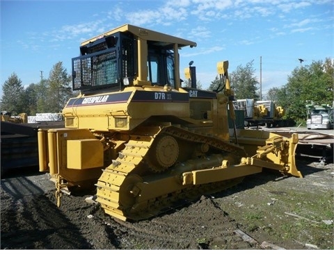 Tractores Sobre Orugas Caterpillar D7R de medio uso en venta Ref.: 1418080215624602 No. 2