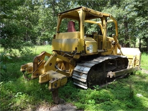 Dozers/tracks Caterpillar D6D