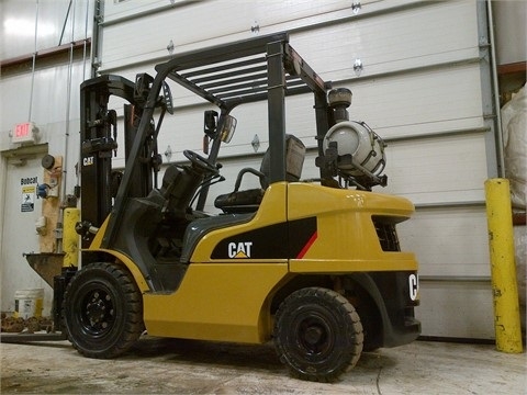 Montacargas Caterpillar P5000