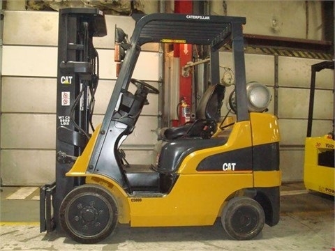 Montacargas Caterpillar C5000