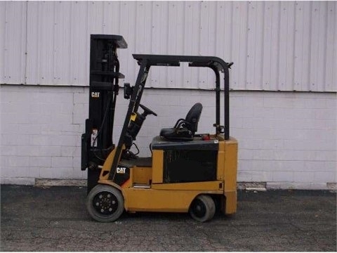 Freightelevator Caterpillar E6000